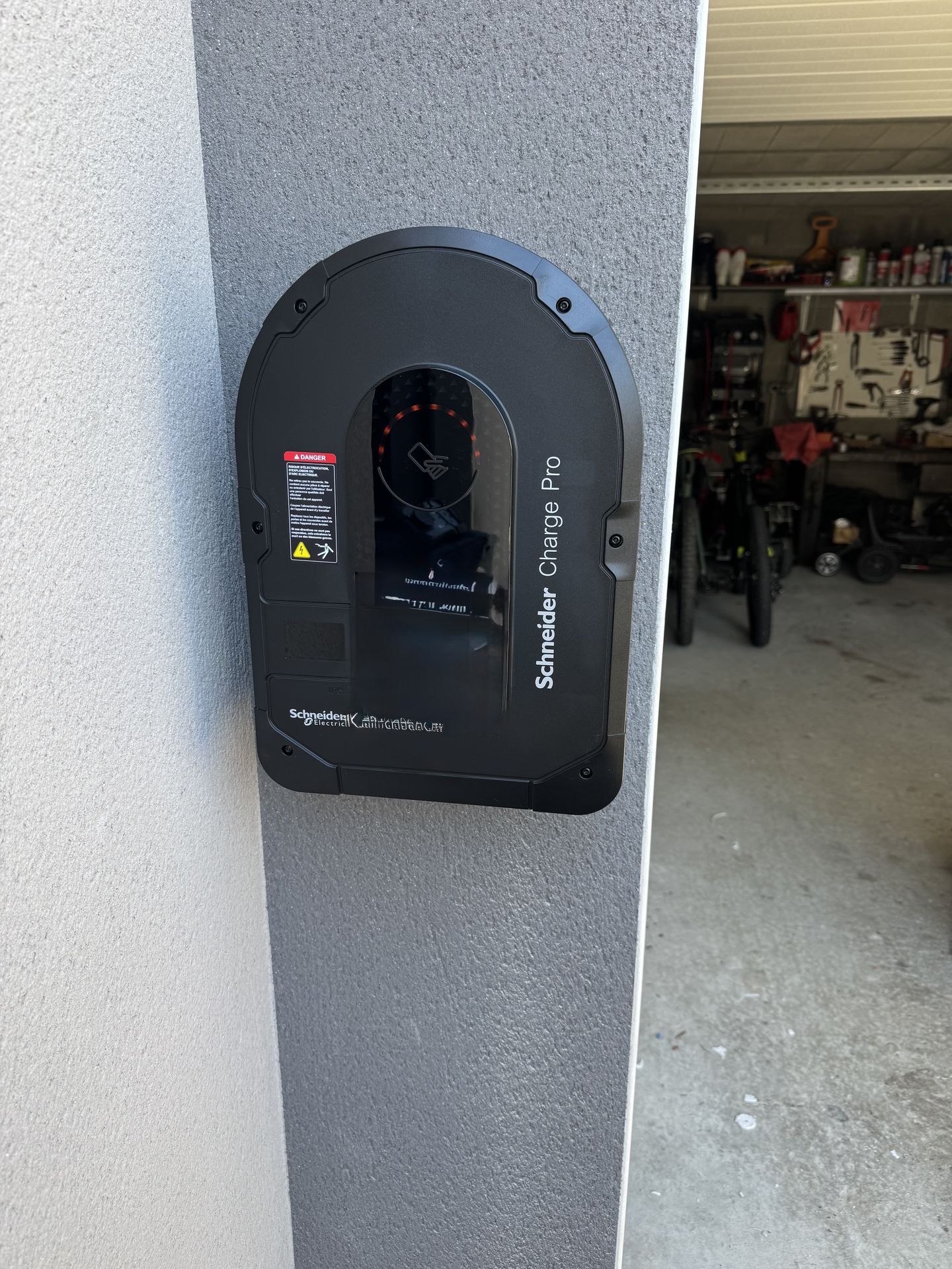 Schneider Charge Pro